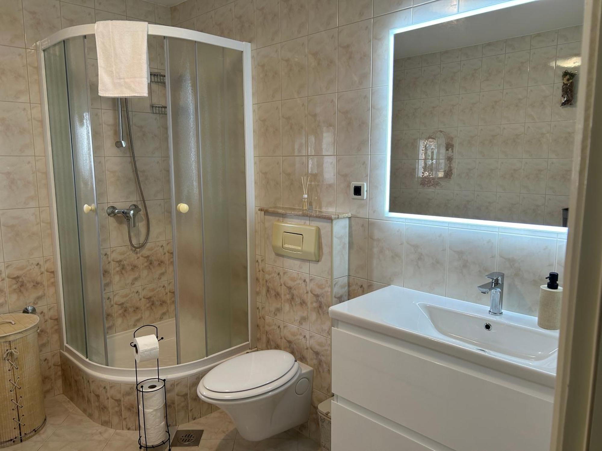 Cozy Apartment Lenny Спліт Екстер'єр фото