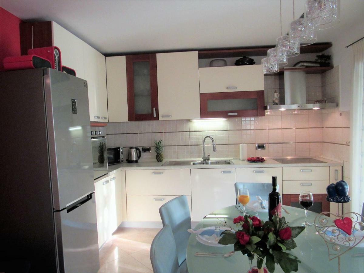 Cozy Apartment Lenny Спліт Екстер'єр фото